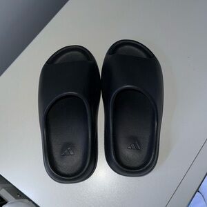 Yeezy Midnight Black Slide Sandals